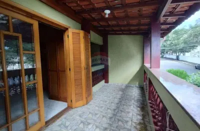Linda casa com 2 dormitórios com móveis planejados no bairro santa terezinha em itatiba