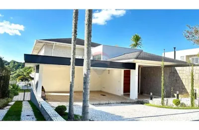 Casa para locação com 4 dormitórios, sendo 3 suítes no condomínio ville de france, itatiba/sp - ao lado do colégio next.