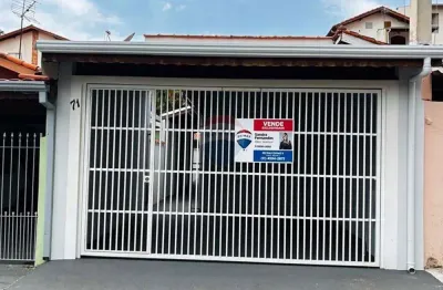 Casa totalmente reformada, 2 dormitórios - Jardim México, Itatiba/SP