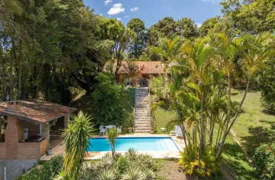 Chácara dos sonhos com 3010m², casa principal, casa de caseiro, piscina e área gourmet por r$ 1.150.000,00