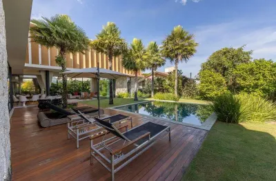 Residência de Altíssimo Padrão com Arquitetura Exclusiva – Projeto Otto Felix - Village Visconde de Itamaracá - Valinhos/SP