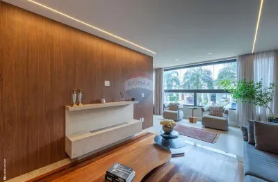 Casa de Condomínio à venda com localização privilegiada - ao lado do Shopping Valinhos (4 quartos / suítes) em Valinhos/SP