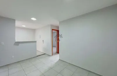Apartamento térreo com varanda e 2 quartos à venda no condomínio gran jardim