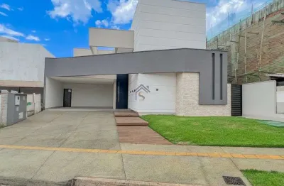 Casa em condomínio com 3 suítes à venda no portal do sol green