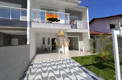 Casa em condomínio fechado com 3 quartos à venda na rua antuérpia, 357, porto fino, pontal do paraná por r$ 790.000