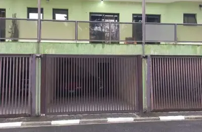 Ótimo sobrado em condominio fechado na vila moreira