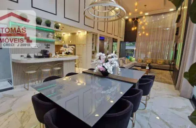 Casa de Alto Padrão com 3 Suítes, 4 Vagas, Piscina e Sala de Cinema  à venda, 350 m² por R$ 3.900.000 - City América - São Paulo/SP