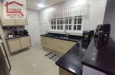 Casa Totalmente Térrea no Jardim Mangalot, dois dormitórios, duas vagas