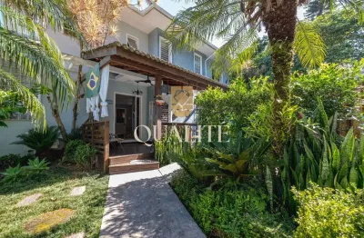 Casa com área de 257m² sendo 4 dormitórios e  3 vaga garagem r$1.750.000,00 - bairro joão paulo - florianópolis