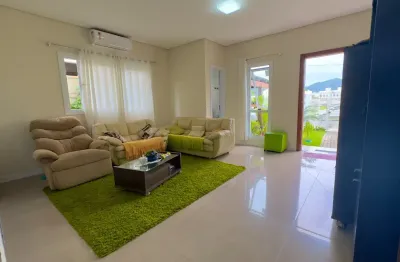 Casa geminada de 3 suites com 144m² nos ingleses - r$1.350.000,00