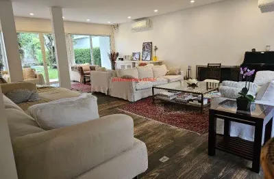 Casa com 5 quartos à venda no Jardim Luzitânia, São Paulo  por R$ 13.900.000