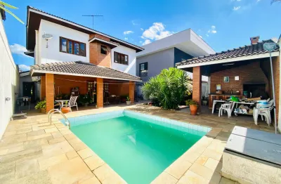 Casa a venda com 4 dormitórios, Morada das Flores em Aldeia da Serra/SP