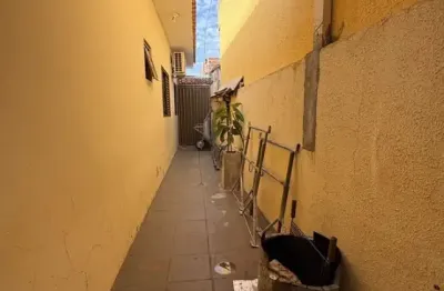 Casa térrea à venda no bairro do imirim – rua josé de figueiredo seixas excelente oportunidade para sair do aluguel e conquistar seu imóvel próprio.