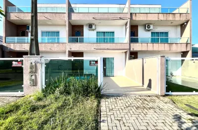Casa com 3 quartos à venda na Rua Tomazina, 728, Centro, Guaratuba