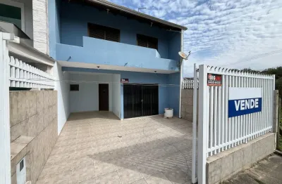 Casa à venda na Rua Panamá, 3, Nereidas, Guaratuba