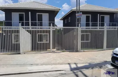 Casa de rua em cotia a venda bairro colinas 2 quartos 2 vagas.