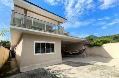 Casa com 3 quartos à venda na Avenida Paranaguá, 38, Sertãozinho, Matinhos