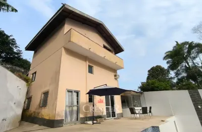 Sobrado triplex para venda com 5 quartos na prainha em guaratuba