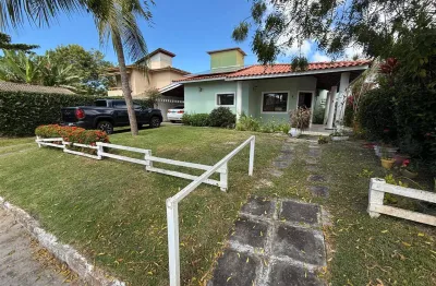 Casa térrea, 4/4, rústica, interconectada, espaçosa e com energia solar.