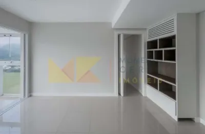 Apartamento com 2 quartos à venda na ver. abílio otávio do canto, 725, ressacada, itajaí, 71 m2 por r$ 990.000