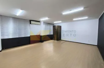 Sala comercial para alugar na rua presidente getúlio vargas, 260, centro, blumenau, 52 m2 por r$ 1.400
