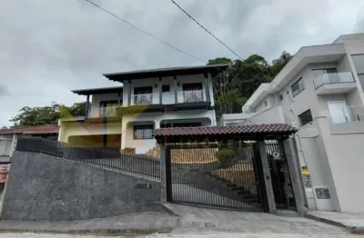 Casa com 4 quartos à venda na rua thimóteo zendron, 33, valparaíso, blumenau, 320 m2 por r$ 1.650.000
