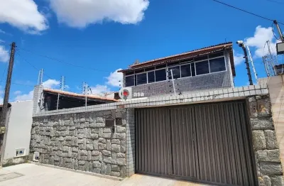 Casa com 3 quartos à venda na Rua 4, 00, Itaperi, Fortaleza