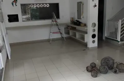 Casa comercial à venda na vila laura – ideal para clínica, escola ou outros negócios