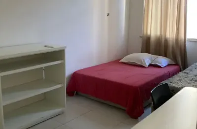 Apartamento com 2 quartos para alugar na Rua Afonso Celso, Barra, Salvador