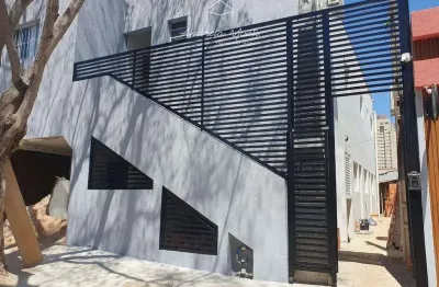 Prédio residencial com 22 studio e um salão em ótima localização.