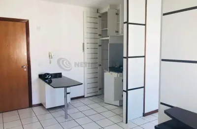 Apto 1 quarto, semi-mobiliado 25m²; c/ armários!  sgan 912, bloco g apto 220