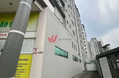 Apartamento semi mobiliado em vila operária, itajaí/sc