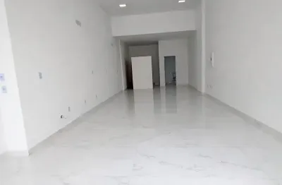 Sala comercial com 1 sala para alugar em Meia Praia, Itapema 