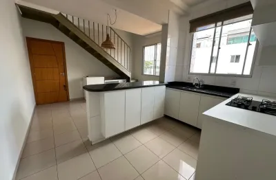 Cobertura 2 quartos 2 vagas 2 banhos bairro castelo para locação