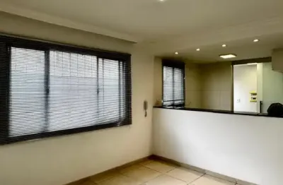 Apto Locação 2 quartos  1 suíte 1 vaga elevador prédio individual