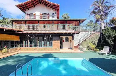 Casa com 4 dormitórios à venda, 263 m² por r$ 1.300.000,00 - bom retiro - teresópolis/rj