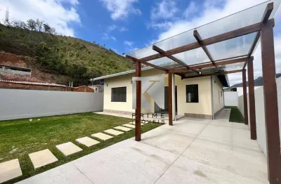Casa com 3 dormitórios à venda, 114 m² por r$ 610.000,00 - venda nova - teresópolis/rj