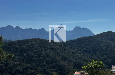 Terreno em condomínio fechado à venda na estrada isaías vidal, albuquerque, teresópolis por r$ 180.000