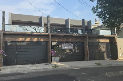 Sobrado novo na rua isidoro cambiase, melhor rua do jaraguá