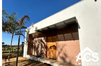 Casa de 3 quartos c/ suíte em lote de 1000 m2 no bairro ouro verde