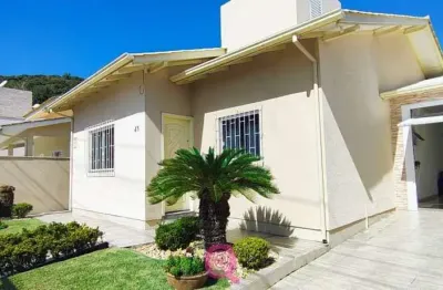 Casa com 3 quartos à venda na Rua Tereza Cristina, Centro, Laguna