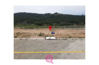 Terreno à venda na Rua Jornalista Enio Batista, Santa Luzia, Tubarão