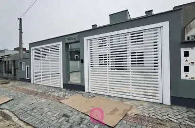 Casa com 2 quartos à venda na Rua Professor José Moreira, 345, Congonhas, Tubarão