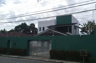 Aluga-se casa duplex – parque das laranjeiras (rua pública)