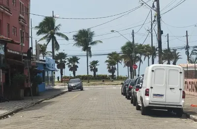 Já pensou em morar na  quadra da praia? ️️apenas 150metros do mar