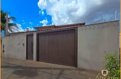Casa para Locação em Barretos, Jardim Soares, 5 dormitórios, 3 suítes, 1 banheiro, 2 vagas