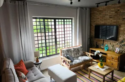Casa com 3 quartos à venda no Jardim Santa Maria, Jacareí 