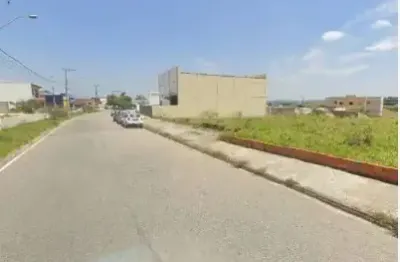 Terreno plano, comercial, de 12 x 30 m na avenida principal do santa esmeralda.