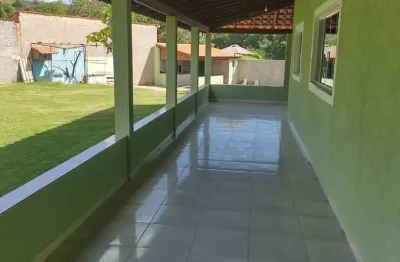 Chácara c/ 2000 m² em sarapuí. casa sede c/ 4 dorm. 2 st. troca por imóvel de menor valor.