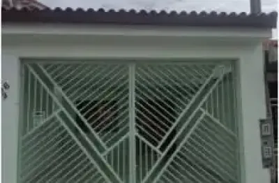 Ótima casa no jd. itapuã. 2 quartos no térreo e 1 na parte de baixo. 2 min. da av. ipanema.